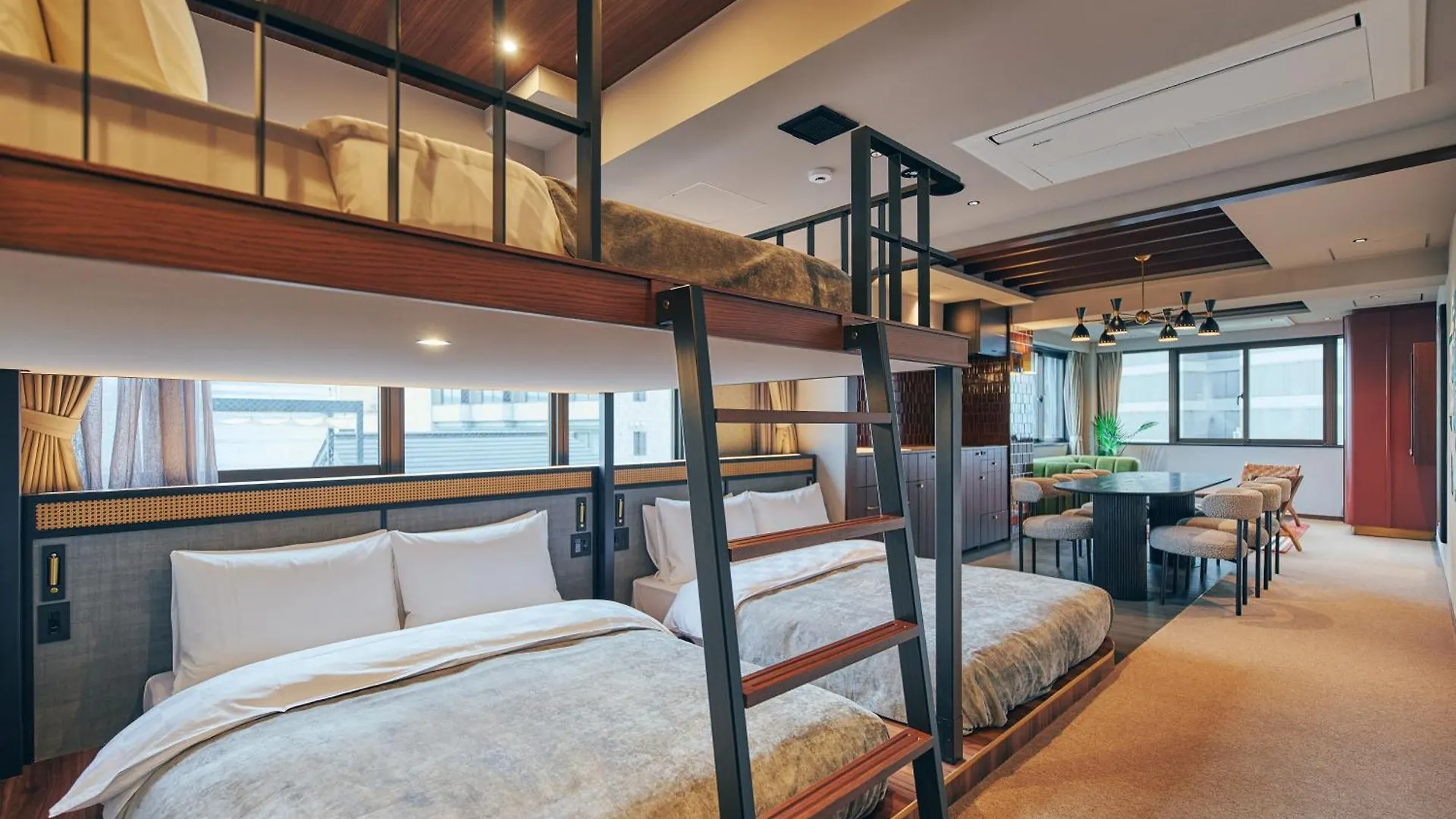 Stitch Hotel Kyōto 5*,